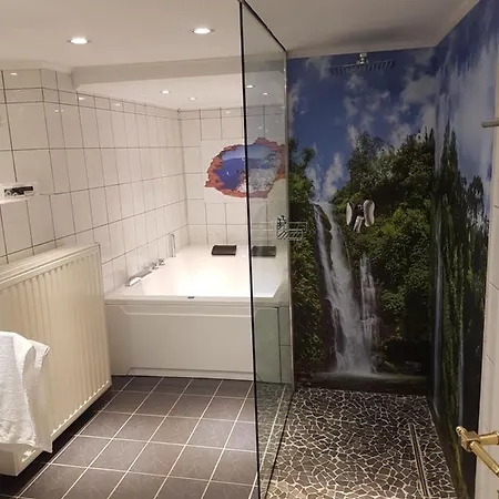 בית נופש Ferienhaus Zueschen